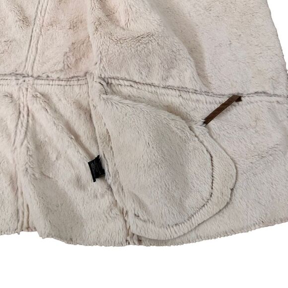 Me Jane ~ Faux Suede and fur lined vest ~ two side pockets - Picture 12 of 12